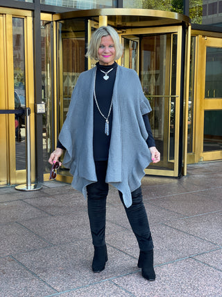 HOLIDAY GRAY RUFFLE WRAP