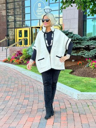 AUTUMN Black And White ZIPPER JACKET