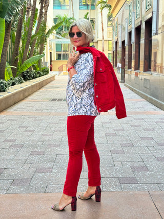 HOLIDAY WINTER WHITE RUFFLE TOP