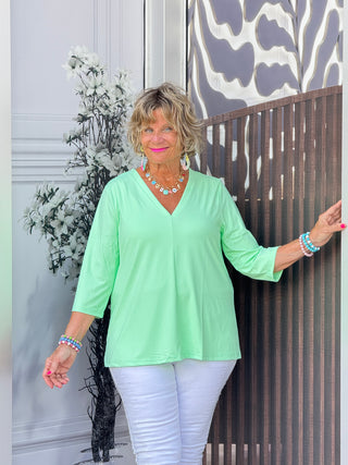 LULU-B TAILORED V CLEAR LIME TOP