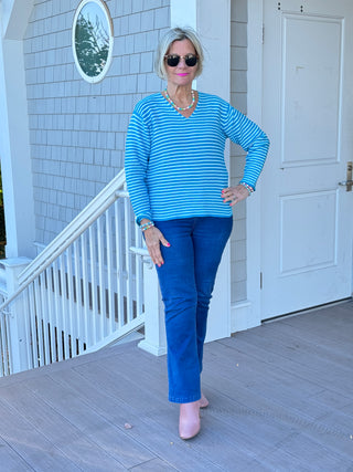 AQUA STRIPE V  NECK TOP