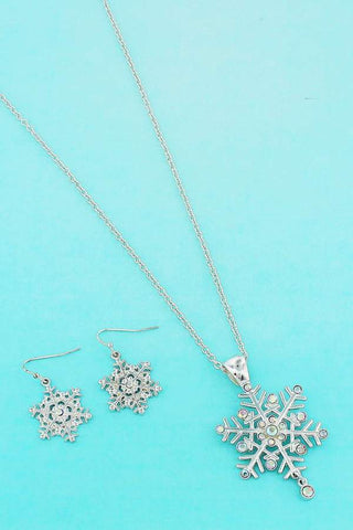 SNOWFLAKE PENDANT NECKLACE